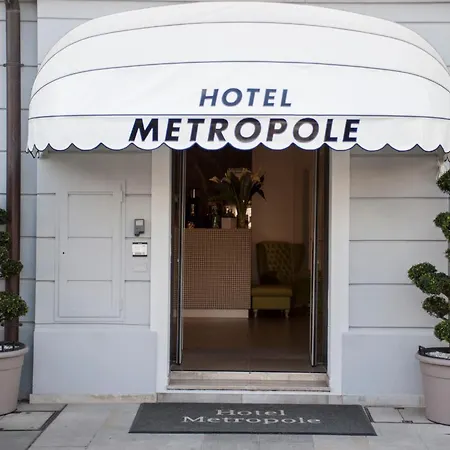 מלון Metropole