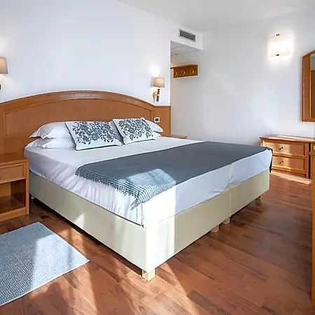 Metropole 4* Grado