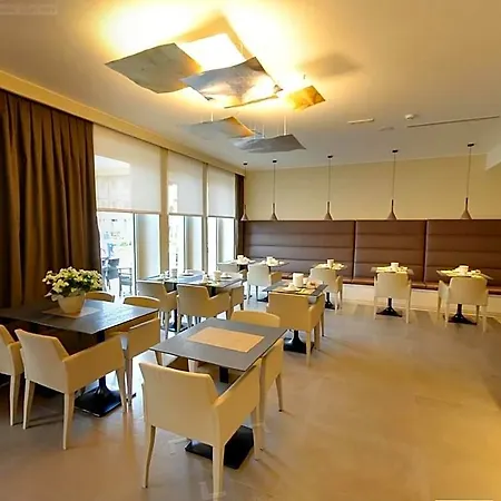 Hotel Metropole 4*
